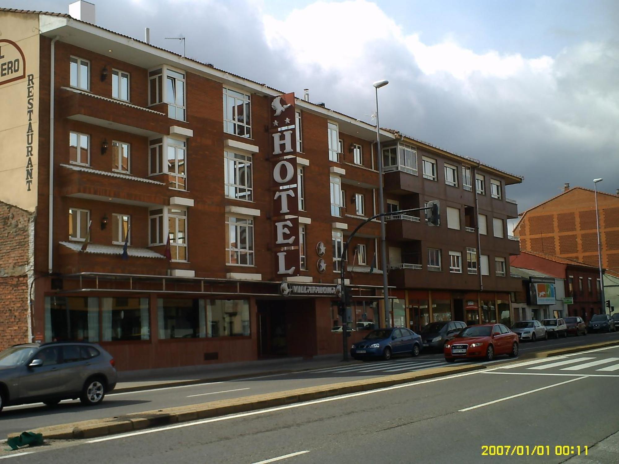 Hotel Villapaloma La Virgen del Camino Bagian luar foto